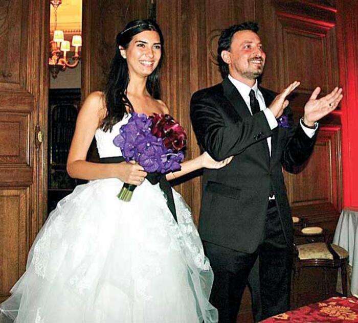 Tuba Büyüküstün ve Onur Saylak'ın kızlarının son hali şaşırttı! Annelerine nasıl da benziyorlar... 8 Tuba Büyüküstün ve Onur Saylak'ın kızlarının son hali şaşırttı! Annelerine nasıl da benziyorlar... 8