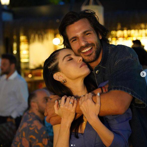 Özge Gürel'in paylaşımı, bu nasıl aşk dedirtti! 7