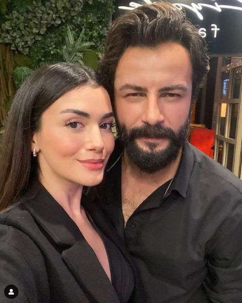 Dizileri kısa süren Özge Yağız'ın aşktan yana yüzü gülüyor! 7 Dizileri kısa süren Özge Yağız'ın aşktan yana yüzü gülüyor! 7