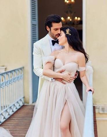Çiçeği burnunda evli Özge Gürel, 'Serkan'ı ilk gördüğümde, bu çocukla nasıl anlaşacağım' dedim itirafıyla şaşırttı. 9