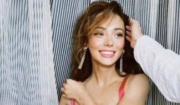 Gülperi dizisinden yıllar sonra Rabia Soytürk, yeniden Nurgül Yeşilçay'ın partneri oldu! 9
