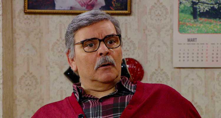 Seksenler dizisinin Ahmet’i Şoray Uzun, Rasim Öztekin’in vasiyetini yerine getirdi. Konuşmasıyla herkesi hüzünlendirdi! 7 Seksenler dizisinin Ahmet’i Şoray Uzun, Rasim Öztekin’in vasiyetini yerine getirdi. Konuşmasıyla herkesi hüzünlendirdi! 7