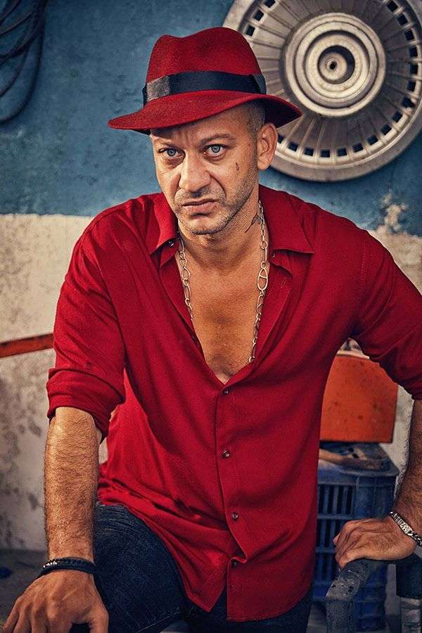 Rıza Kocaoğlu, Çukur dizisinin ardından bakın hangi diziyle Eylül'de ekrana dönüyor? 8 Rıza Kocaoğlu, Çukur dizisinin ardından bakın hangi diziyle Eylül'de ekrana dönüyor? 8