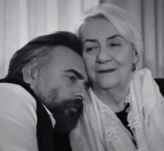 Oktay Kaynarca, Eşkıya Dünyaya Hükümdar Olmaz setindeki en hüzünlü anı paylaştı! 7 Oktay Kaynarca, Eşkıya Dünyaya Hükümdar Olmaz setindeki en hüzünlü anı paylaştı! 7