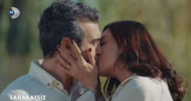 Sadakatsiz'in yurt dışı yolculuğu başlıyor! İlk hangi ülkede yayınlanacak? 32 Sadakatsiz'in yurt dışı yolculuğu başlıyor! İlk hangi ülkede yayınlanacak? 32