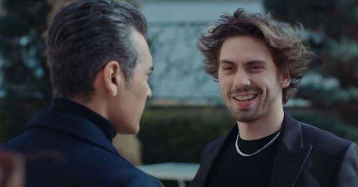 Sadakatsiz dizisinin gizli bir gücü var, işte o gücün sahibi! 8