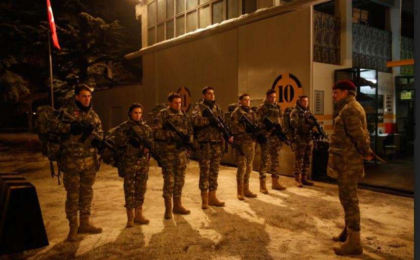 Savaşçı dizi ekibi sete çıktı! Yeni Savaşçılar Tamer Karadağlı, Ekin Mert Daymaz, Anıl Tetik, Erkan Meriç gümbür gümbür geliyor! 11 Savaşçı dizi ekibi sete çıktı! Yeni Savaşçılar Tamer Karadağlı, Ekin Mert Daymaz, Anıl Tetik, Erkan Meriç gümbür gümbür geliyor! 11