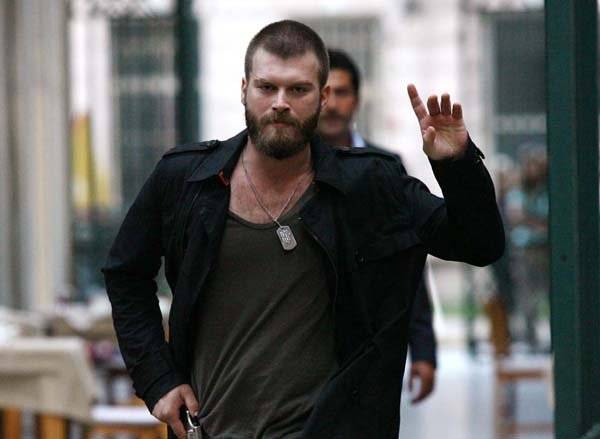 Unutulmaz dizi Ezel, bu kez Romanya’da yeniden çekiliyor! 7