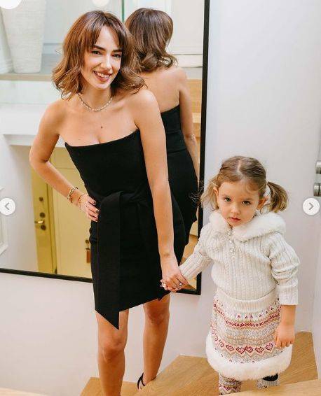 İkinci çocuğuna hamile olan oyuncu Seda Bakan, her an setlere dönebilir! 7 İkinci çocuğuna hamile olan oyuncu Seda Bakan, her an setlere dönebilir! 7