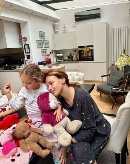Seda Bakan'ın ev halini gören hayranları fotoğrafa yorum yağdırdı!.. 7