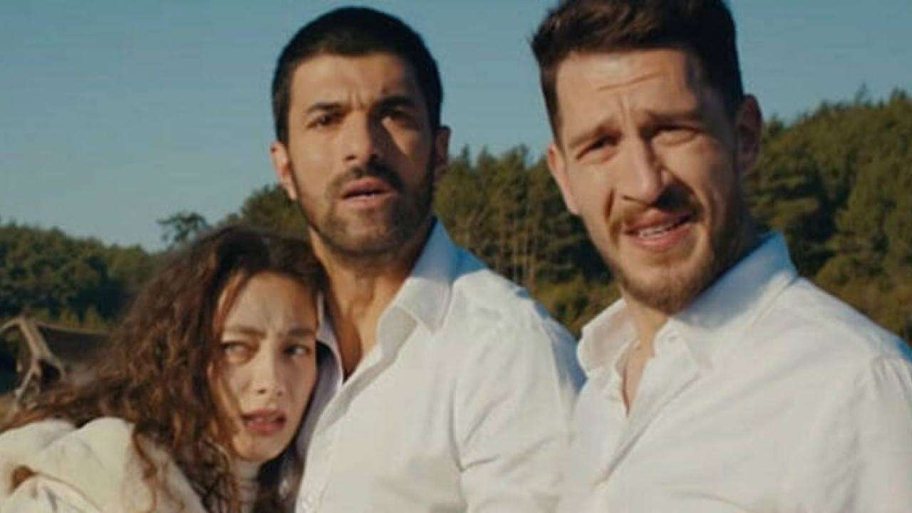 Şok şok şok! Sefirin Kızı dizisinden Neslihan Atagül'den sonra bir başrol daha ayrılıyor! 1
