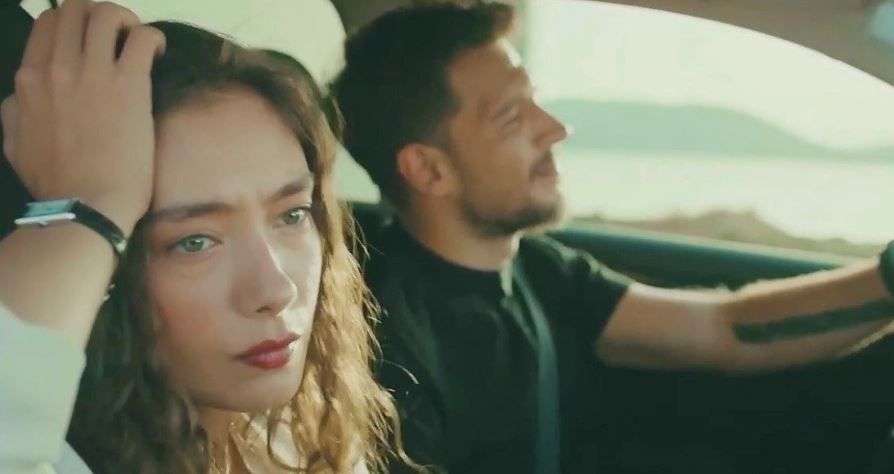 Hayranlarının dört gözle beklediği Neslihan Atagül, Yalı Çapkını'nı neden kabul etmedi? 8 Hayranlarının dört gözle beklediği Neslihan Atagül, Yalı Çapkını'nı neden kabul etmedi? 8