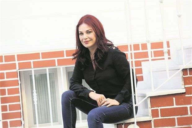 Avrupa Yakası dizisinin Fatoş'u Şenay Gürler'den diziyle ilgili yıllar sonra gelen itiraf!.. 111 Avrupa Yakası dizisinin Fatoş'u Şenay Gürler'den diziyle ilgili yıllar sonra gelen itiraf!.. 111