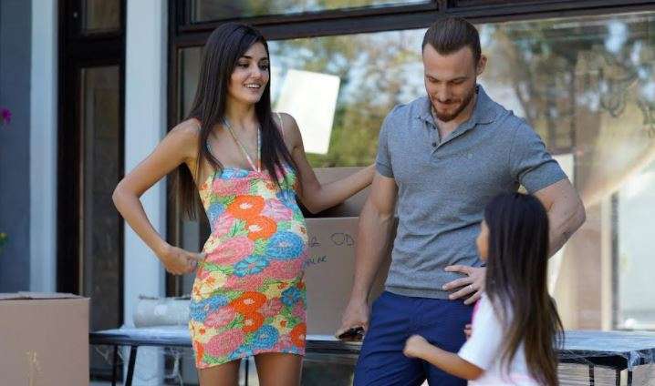 Sen Çal Kapımı dizisinin finalinde Hande Erçel sürprizi! 7