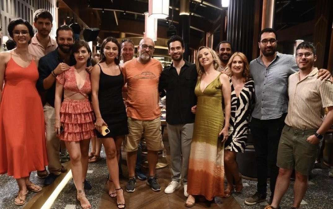 Ayça Ayşin Turan ve Ekin Koç’u bir araya getiren Seni İnandır’da geri sayım başladı! 39