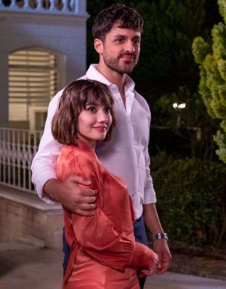 Seni Kalbime Sakladım'ın setinden yepyeni kareler geldi! Sevda Erginci ve Ekin Mert Daymaz ekranları yakacak! 9 Seni Kalbime Sakladım'ın setinden yepyeni kareler geldi! Sevda Erginci ve Ekin Mert Daymaz ekranları yakacak! 9