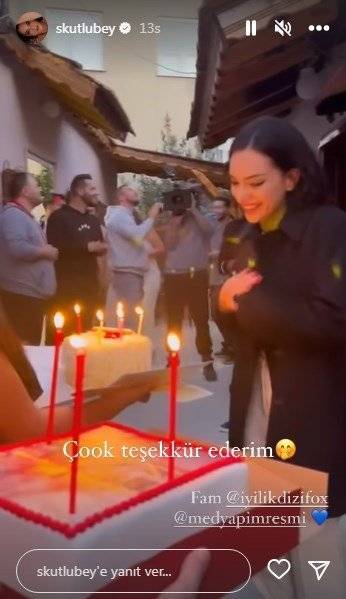 Sera Kutlubey'in yüzünde güller açıyor, bakın neden!.. 9 Sera Kutlubey'in yüzünde güller açıyor, bakın neden!.. 9