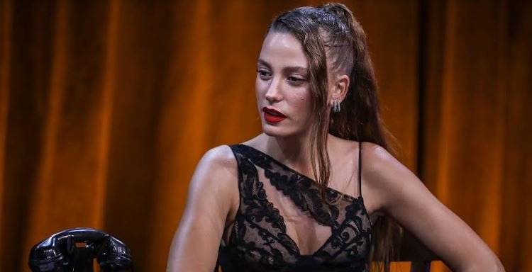 Ne Ezgi Mola ne de Enis Arıkan, Serenay Sarıkaya'nın en iyi arkadaşı bir başkası! 7