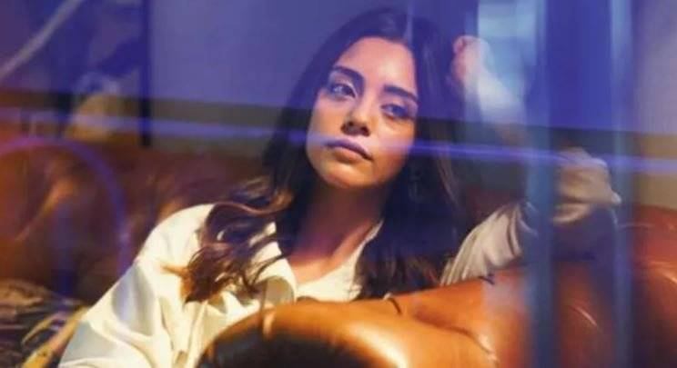 Sıla Türkoğlu ne kadar da şanslı, Kızılcık Şerbeti dizisinde göz önünde olacak! 8