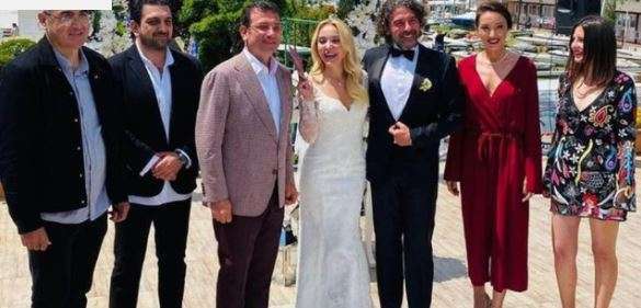 Son Yaz bitti, dizinin Metin'i Sinan Tuzcu, büyük aşkı ile sonunda evlendi! 8 Son Yaz bitti, dizinin Metin'i Sinan Tuzcu, büyük aşkı ile sonunda evlendi! 8