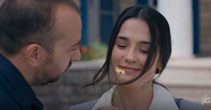 Doğruysa çok üzücü! Funda Eryiğit, Son Yaz dizisinden ayrılıyor mu? 9 Doğruysa çok üzücü! Funda Eryiğit, Son Yaz dizisinden ayrılıyor mu? 9