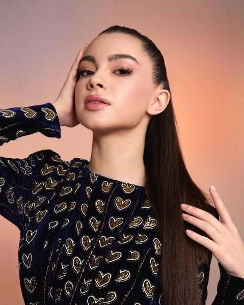 Kardeşlerim dizisinin Asiye'si Su Burcu Yazgı Coşkun alımlı pozlarıyla gündem oldu! 9