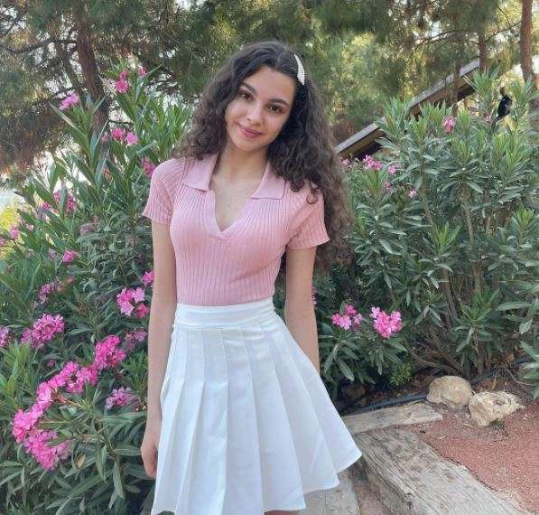 Kardeşlerim dizisinin Asiye'si Su Burcu Yazgı Coşkun, sosyal medyada gündem oldu! 9 Kardeşlerim dizisinin Asiye'si Su Burcu Yazgı Coşkun, sosyal medyada gündem oldu! 9
