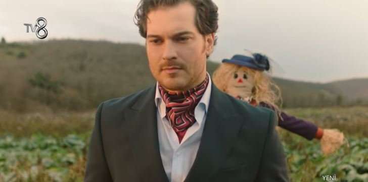 Çağatay Ulusoy’un istediği oldu! Süslü Korkuluk’ta partneri Alina Boz! 7