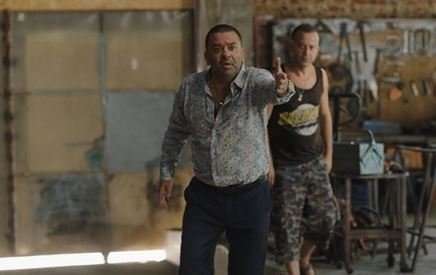 Erkan Kolçak Köstendil ve Bülent Şakrak imzalı Tamirhane'nin çekimleri bitti!.. 40
