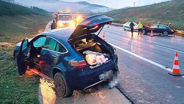 Tolgahan Sayışman büyük bir kazayı ucuz atlattı! 7