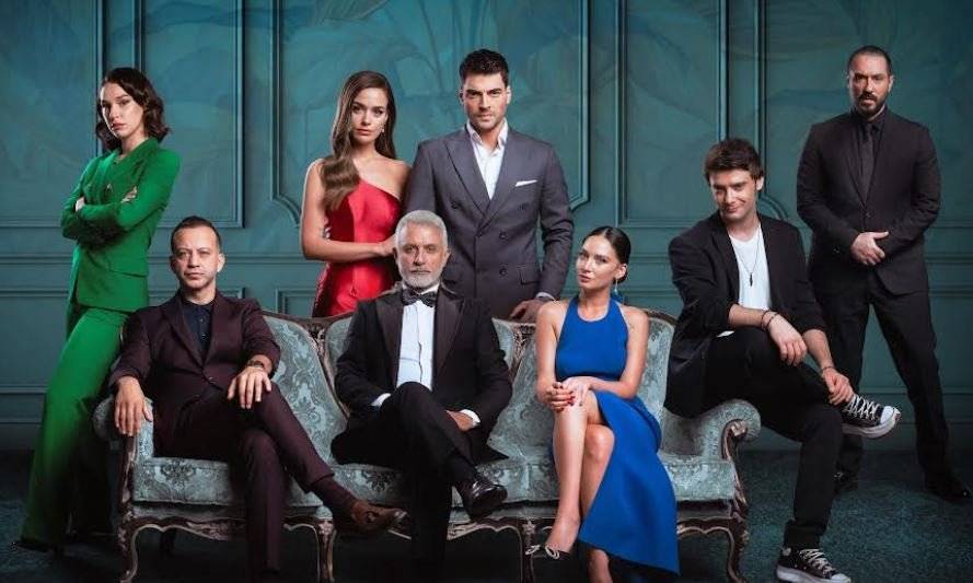 Tuzak dizisi için gelen karar Akın Akınözü ve Bensu Soral hayranlarının içine su serpti resmen! 17