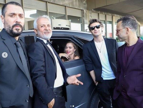 Akın Akınözü ve Bensu Soral'lı Tuzak dizisinin setinden gelen fotoğraflar heyecanı artırıyor!.. 9