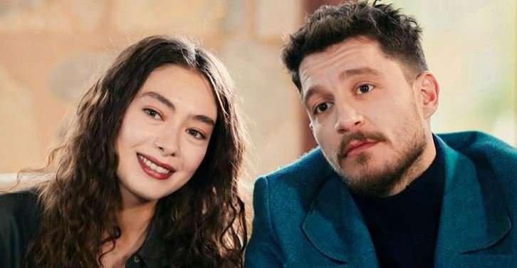 Can Yaman, Kerem Bürsin ve Cansu Dere'den sonra şimdi de piyango Uraz Kaygılaroğlu'na vurdu! 4 Can Yaman, Kerem Bürsin ve Cansu Dere'den sonra şimdi de piyango Uraz Kaygılaroğlu'na vurdu! 4