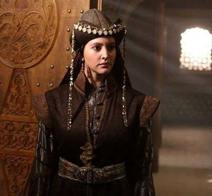 Uyanış Büyük Selçklu'dan ayrılan Leyla Feray, bomba bir dizi anlaşması yaptı! 7