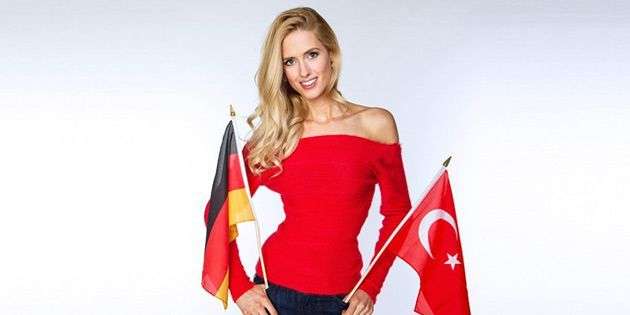 Öyle Bir Geçer Zaman ki’nin Caroline’ı Wilma Elles, yeni projesinde kadına şiddete dikkat çekiyor! 7 Öyle Bir Geçer Zaman ki’nin Caroline’ı Wilma Elles, yeni projesinde kadına şiddete dikkat çekiyor! 7