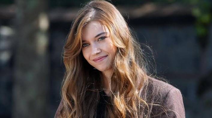 Afra Saraçoğlu, kendisine tebrikler yağdıran hayranlarına böyle teşekkür etti... 8