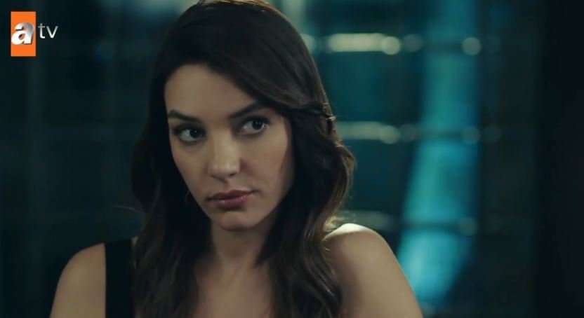 Damla Colbay olmadı, şimdi de Yalnız Kurt dizisinde Jessica May dönemi başlıyor! 8