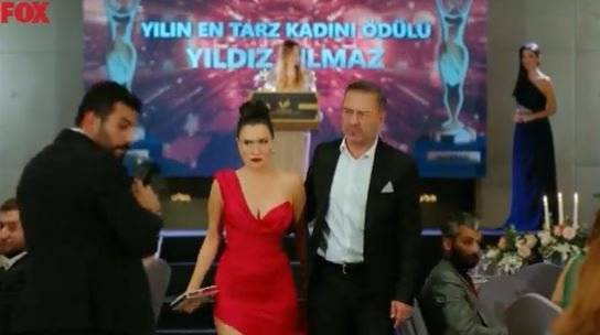 Yasak Elma'nın bir sahnesi daha unutulmazlar arasına katıldı! Ve işte Yıldız şov... 13