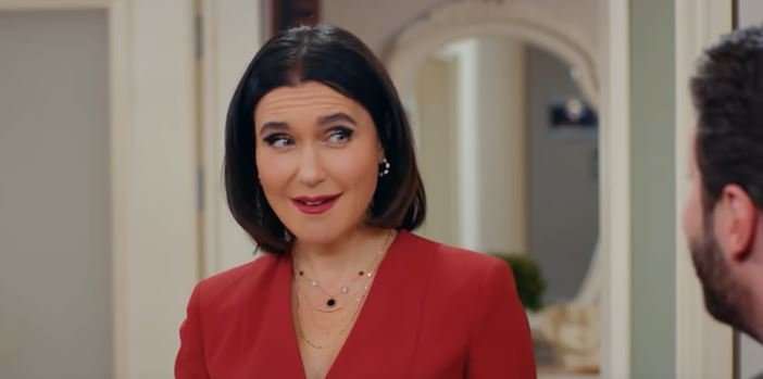 Şevval Sam, oyunculuğu ve şarkıcılığı yeni yeni öğreniyorum itirafıyla şaşırttı!.. 7