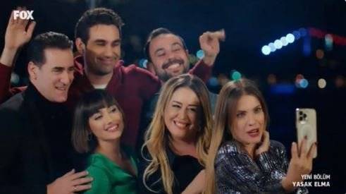 Yıldız'ın fotoshop'una Eda Ece bile kahkahalarla güldü! 8 Yıldız'ın fotoshop'una Eda Ece bile kahkahalarla güldü! 8