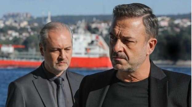 Yasak Elma dizisinden bir oyuncu gidiyor, 2 yeni isim kadroya katılıyor! 7