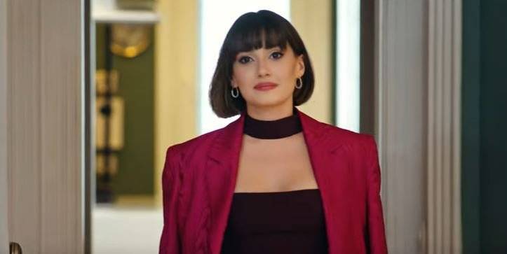 Şahika karakteriyle unutulmayan Nesrin Cavadzade, Yasak Elma dizisine geri dönecek mi? 8 Şahika karakteriyle unutulmayan Nesrin Cavadzade, Yasak Elma dizisine geri dönecek mi? 8