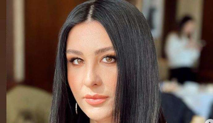 Demet Özdemir'in hayatından çok etkilendiği bir kadın var! 8 Demet Özdemir'in hayatından çok etkilendiği bir kadın var! 8