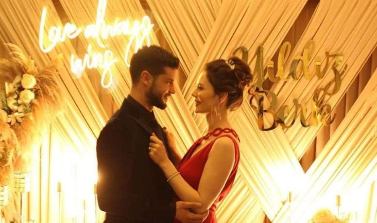 Yıldız Çağrı Atiksoy ile Berk Oktay’ın düğünü başka bahara kaldı! 32