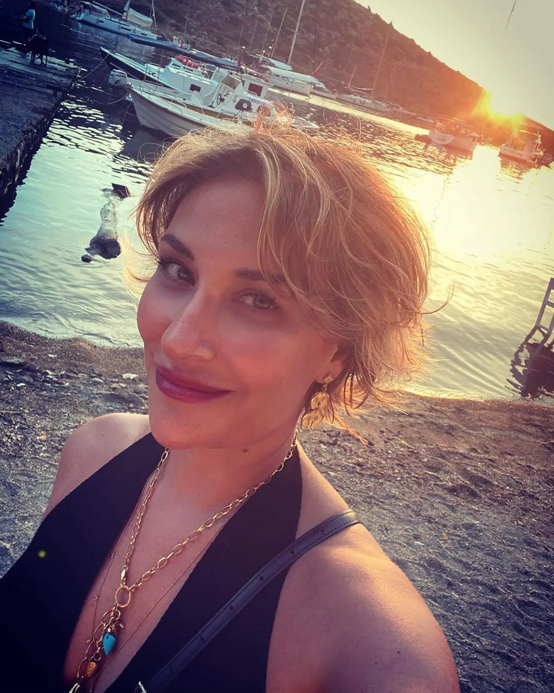 Gülse Birsel kendine geldi! Merve Oflaz bikinisiyle yaktı! Hazar Ergüçlü ve Begüm Birgören'in tatil keyfi! 10