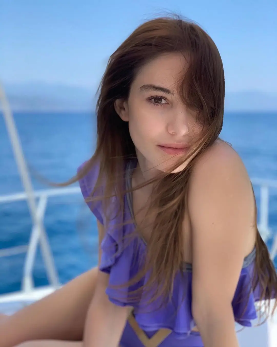 Özge Gürel tatil güzelliği ile hayranlarını alev alev yaktı! 7