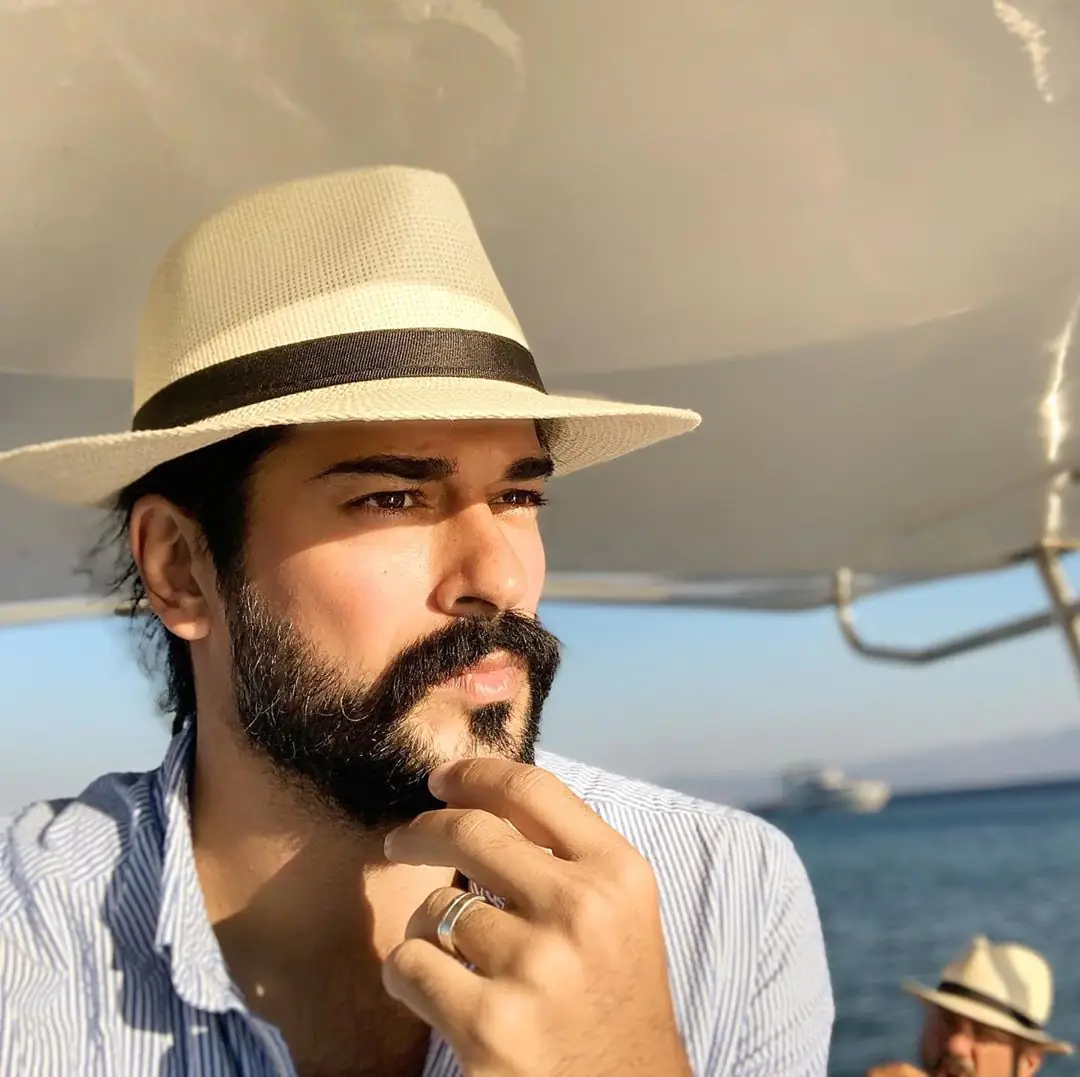 Burak Özçivit, Keremcem ve Alp Navruz karizma sergiledi! 9