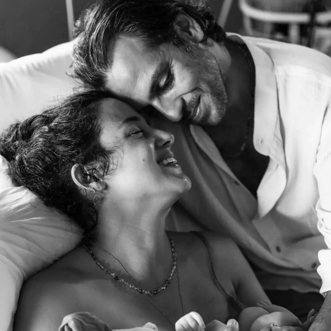 Cansu Tosun ve Erkan Kolçak Köstendil bir mucizeyi birlikte yaşadı! 7