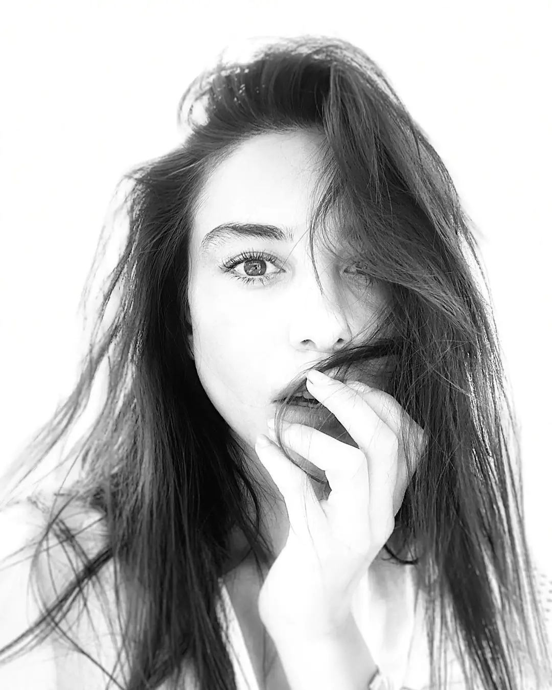 Özge Gürel de şiddete kayıtsız kalmadı! Binlerce beğeni aldı... 7