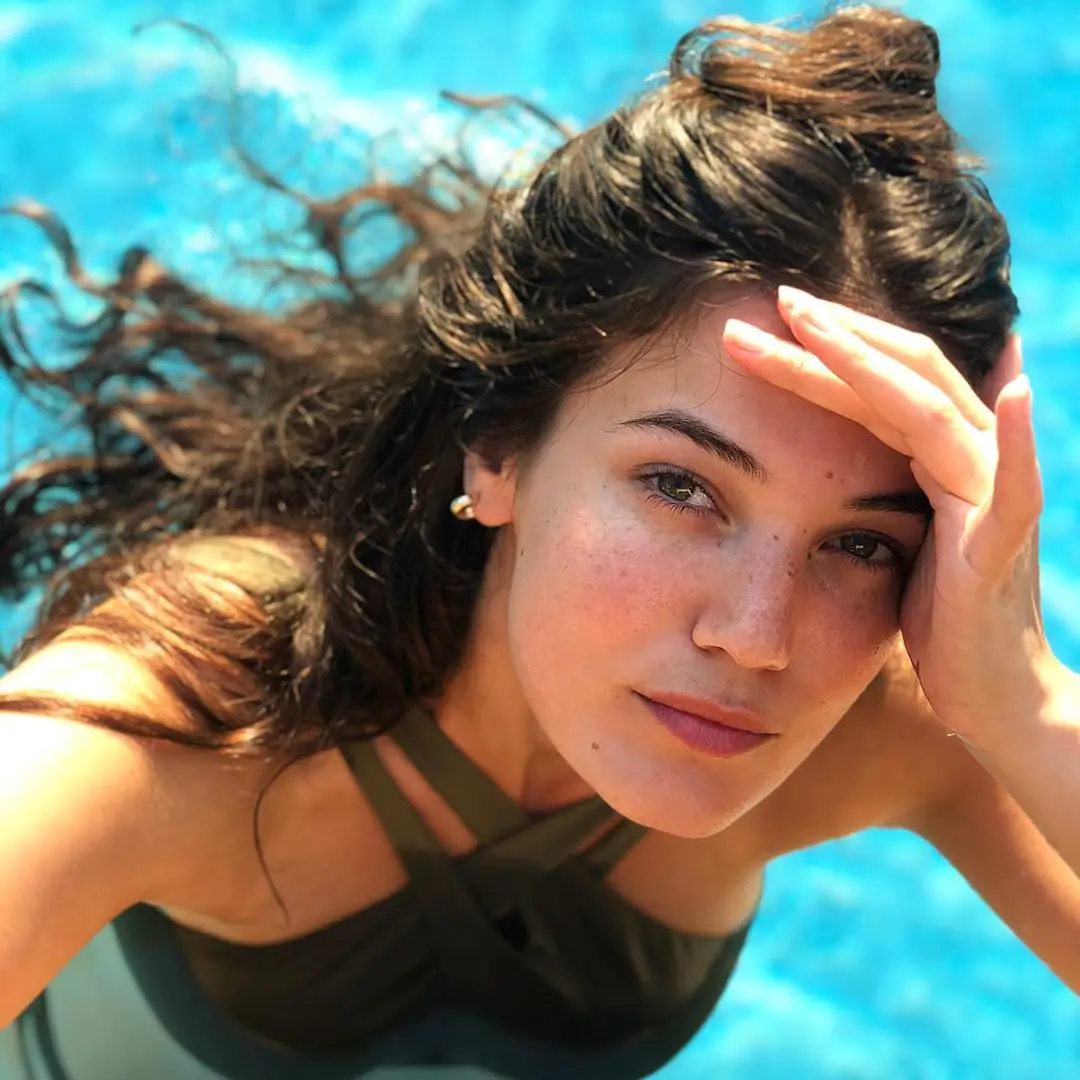 Pınar Deniz, Hande Soral, Demet Özdemir ve Hande Doğandemir farklı tarzlarıyla göz doldurdu 10 Pınar Deniz, Hande Soral, Demet Özdemir ve Hande Doğandemir farklı tarzlarıyla göz doldurdu 10